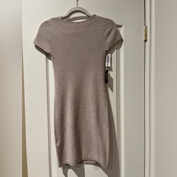 Aritzia Babaton Emerge Knit Dress BNWT - Picture 10 of 11